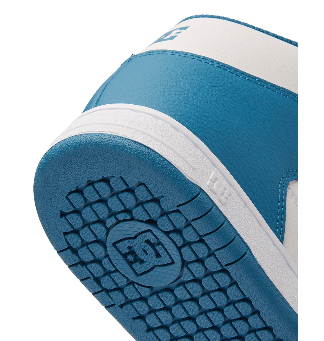 adjs100164_dcshoes_bwt-4.jpg